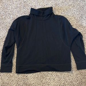 Avia Turtleneck crop sweatshirt - Size S